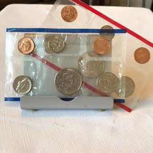 1990 Uncirculated Coin Sets